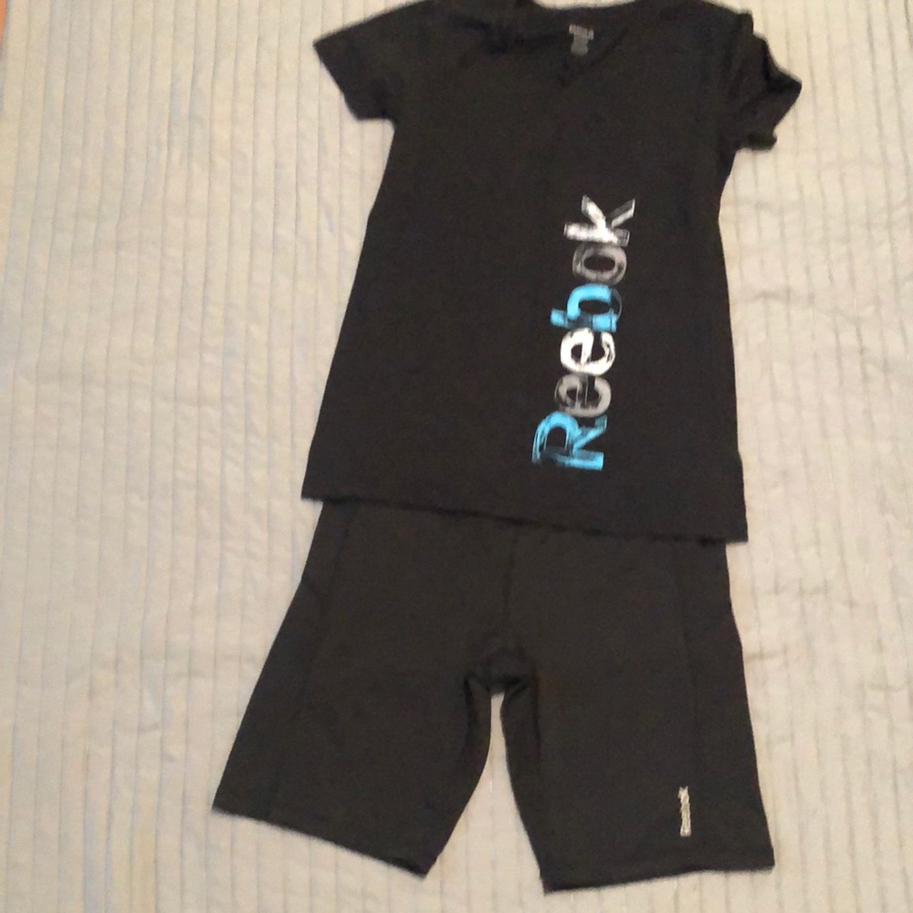 Reebok women’s outfit